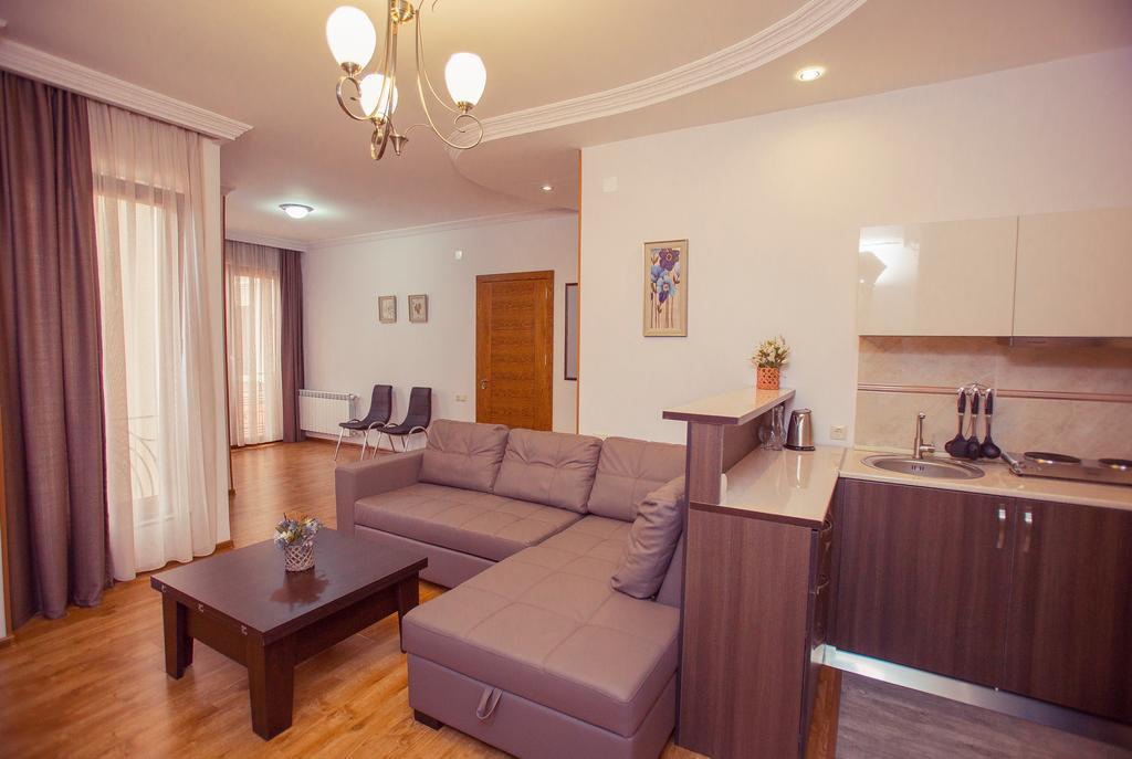Royal Venezia Hotel Batumi Cameră foto
