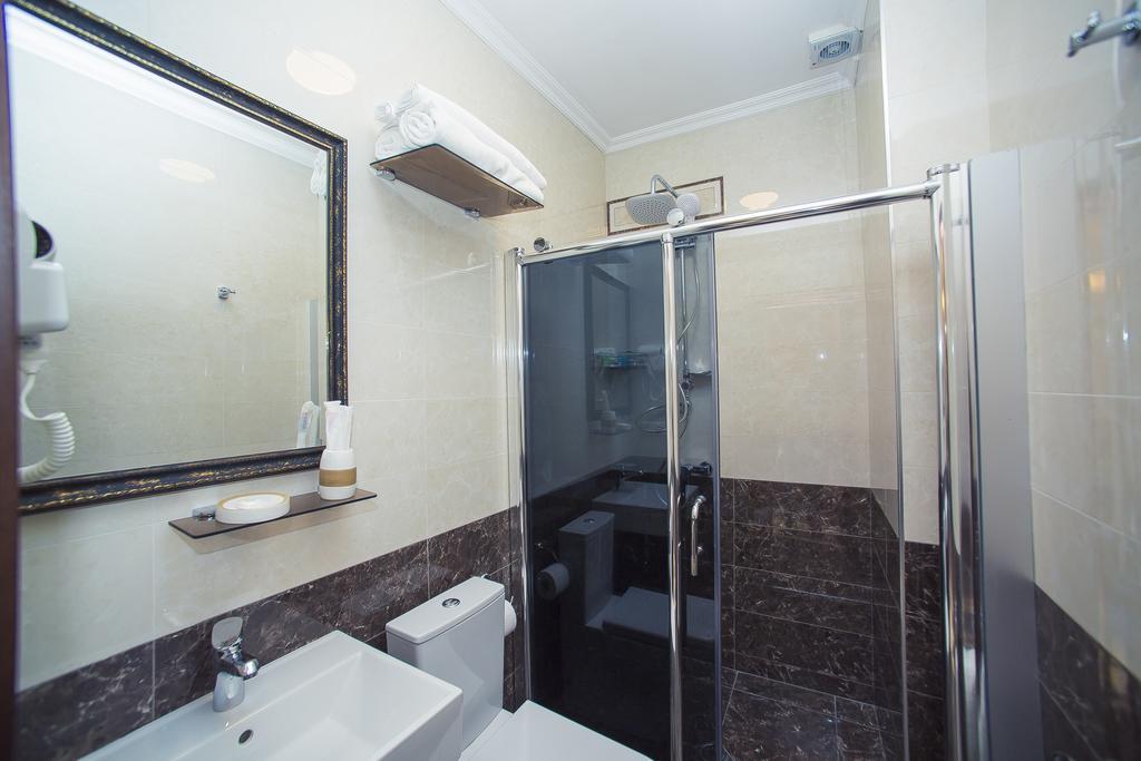 Royal Venezia Hotel Batumi Cameră foto