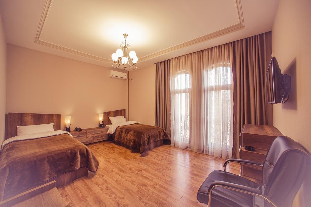 Royal Venezia Hotel Batumi Cameră foto